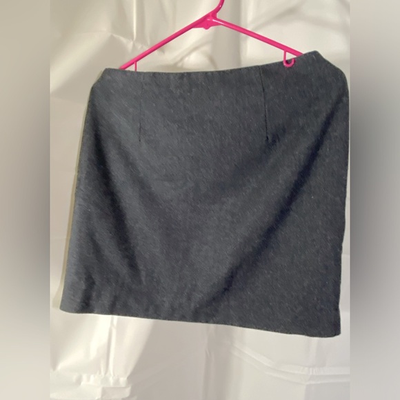 Banana Republic Wool mini Skirt Size 4 with Pockets - Picture 4 of 6